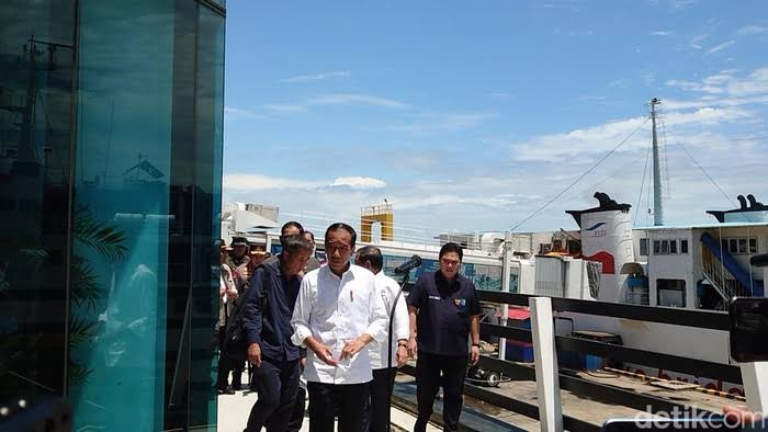 Idul Fitti Dua Pekan Lagi, Presiden Joko Widodo Tinjau Pelabuhan Merak