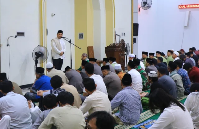 Tarawih Keliling, Wali Kota Berbagi di Ramadan: Masjid Makmur Masyarakat Makmur