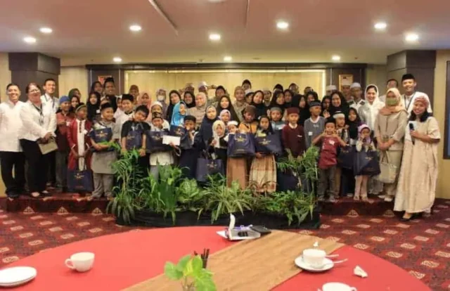 Ramadan Kareem, Golden Tulip Essential Tangerang Berbagi Bersama Yatim Piatu