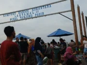 Keren! Berwisata di Pantai Tanjung Pasir Kabupaten Tangerang saat Lebaran Hari Kedua