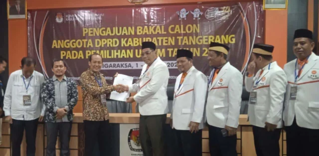 PKS Jadi Parpol Pertama Daftarkan Calegnya ke KPU Kabupaten Tangerang