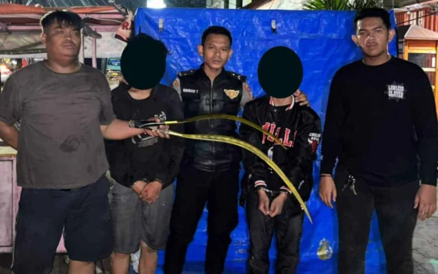 Ngeri, Dua Remaja Jual Beli Senjata Tajam Diringkus Polisi di Tangerang