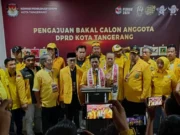 Boyong 50 Bacaleg ke KPU, Ketua DPD Golkar Kota Tangerang Serukan Kemenangan Penuh