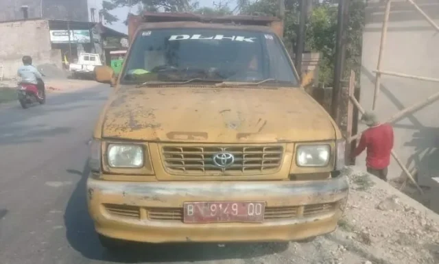 Mobil Dinas DLHK Kabupaten Tangerang Tabrak Lari,Sopir Tak Bertanggung Jawab