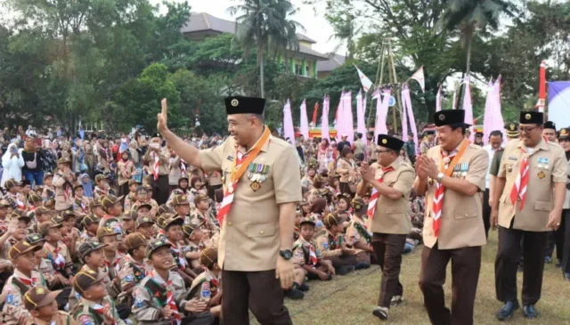 Ahmed Zaki Iskandar, membuka secara resmi Raimuna Cabang Tangerang yang dirangkaikan dengan upacara peringatan Hari Pramuka ke-62., Foto. (Istimewa).