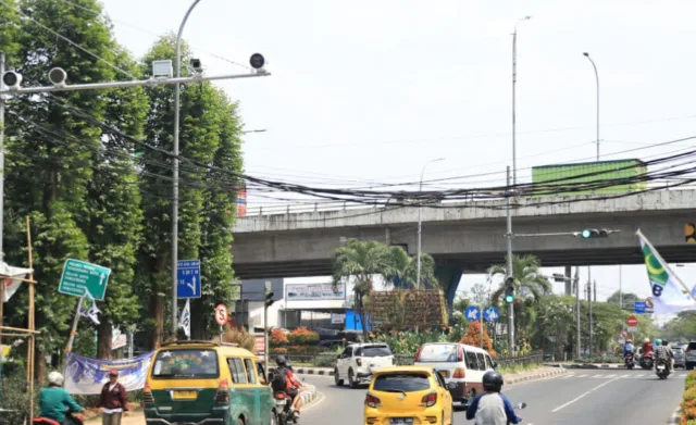 Waspada dan Patuhi! di Kota Tangerang Sudah Terpasang 4 Kamera Tiang Elektronik