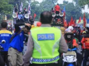 Demontrasi, 742 Polisi Kawal Massa Buruh Kota-Kabupaten Tangerang ke Jakarta