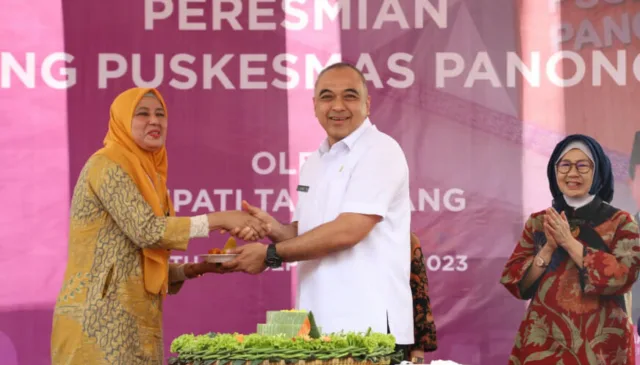 Ahmed Zaki Iskandar meresmikan Gedung UPTD Puskesmas Kecamatan Panongan, Foto. (Istimewa)