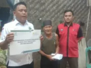 Endan mewakili Kepala Desa Rancalabuh mengucapkan terima kasih kepada pimpinan perusahaan PLTU Banten 3,Foto (Istimewa)