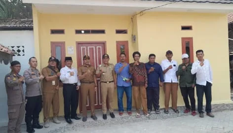 Pemerintah Kecamatan Mekar Baru Serah Terima Bantuan Stimulan Rehabilitasi Rumah tidak layak huni (BSR2TLH), Foto. (Istimewa)