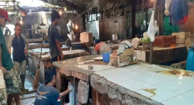 Perusahaan Umum Daerah Pasar Niaga Kerta Raharja Kabupaten Tangerang dengan sah menutup Pasar Lama Kuta Bumi pada 25 Agustus 2023. Foto kegiatan di pasar lama, Foto. (Istimewa)