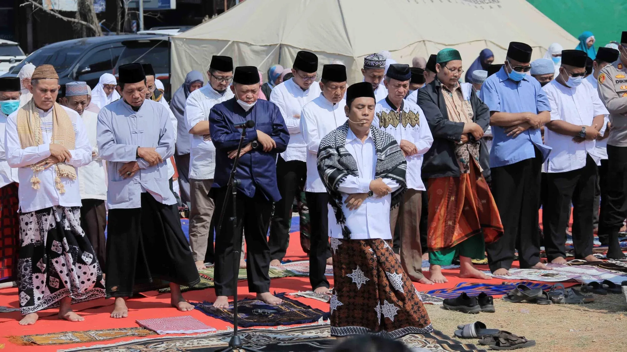 Masih Terbakar, Salat Istisqa' di Area TPA Rawa Kucing, Pengungsi Mulai Kembali ke Rumah