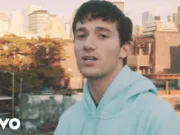 Lirik Lagu Comethru dan Terjemahan - Jeremy Zucker