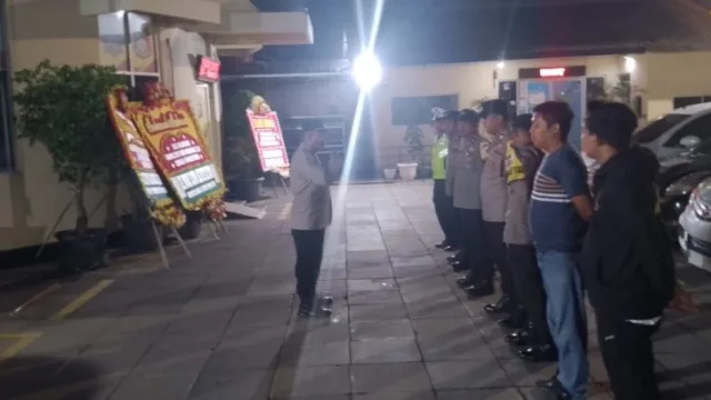 Apel Malam Pengecekan Kesiap Siaga Personil Polsek Cikupa Polresta Tangerang, Foto. (Istimewa)