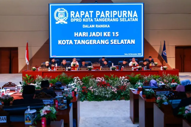 Rapat Paripurna HUT ke-15 Tangsel, Benyamin Paparkan Prestasi dan Capaian Keberhasilan