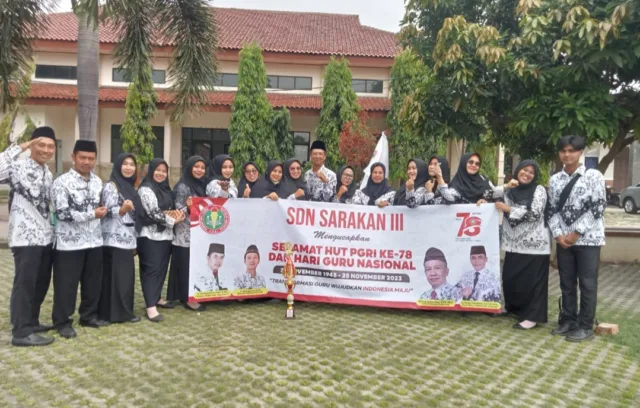 Engkur Kurnia, S.Pd SDN III dan V Sepatan Hadiri Upacara Hari Guru Nasional dan HUT PGRI yang ke-78 , Foto. (Istimewa)