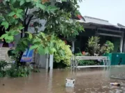 Sejumlah wilayah di Kabupaten Tangerang, Banten, dilanda banjir usai hujan deras. Daerah terbanyak dilanda banjir berada di Kecamatan Tigaraksa. Foto. (Istimewa)