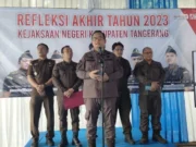 Kepala Kejaksaan Negeri Kabupaten Tangerang Ricky Tommy Hasiholan didampingi Kasi dan Kasubag Kejari Kabupaten Tangerang, Photo: (Istimewa)