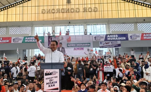 Kampanye Anies Baswedan di GOR Gondrong Tangerang: Perubahan itu Butuh Kewenangan!