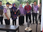 Dinas Perindustrian dan Perdagangan melakukan pengecekan akurasi alat ukur bahan bakar minyak BBM, Foto. (Istimewa).