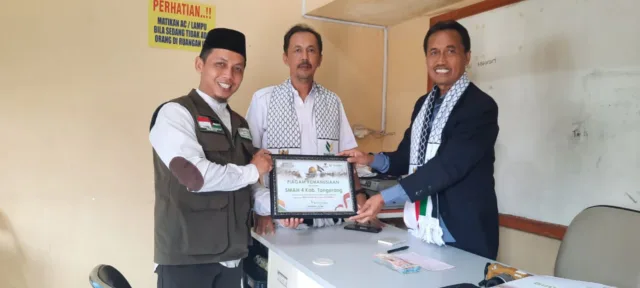 Pelajar Peduli, SMAN 4 Kabupaten Tangerang Serahkan Donasi Kemanusiaan untuk Palestina