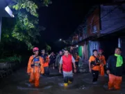 Akibat Hujan Deras, Pilar Tinjau Warga Terdampak Banjir dan Berikan Bantuan