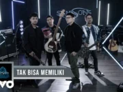 Lirik Lagu Tak Bisa Memiliki - Samsons (Mungkin Aku Tidaklah Sempurna)