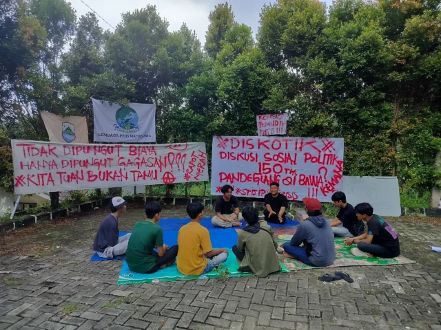 Mahasiswa STISIP Banten Raya gelar Diskusi Sosial dan Politik (Diskotik) bertema Mau dibawa kemana Kepemimpinan Pandeglang di 2024-2029, pada Rabu (27/03/2024).