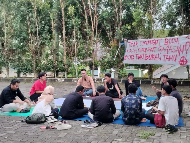 FUMA STISIP Banten Raya dan Ormawa Bahas Isu Sosial dan Politik Pandeglang, pada Sabtu (06/04/2024).