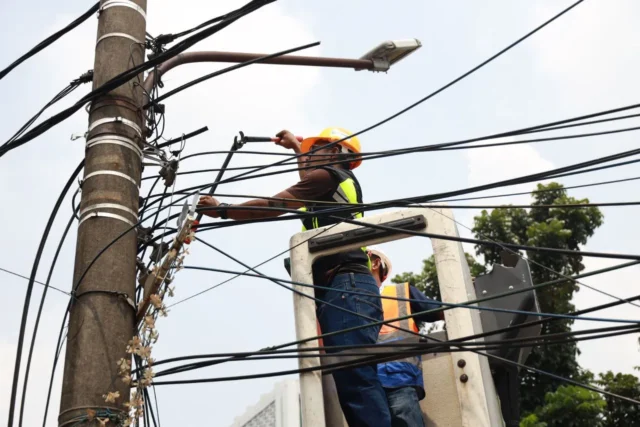 Lewat Perwal No.47 Tahun 2019, Senjata Pemkot Tangsel Berantas Kabel Fiber Optik yang Semrawut