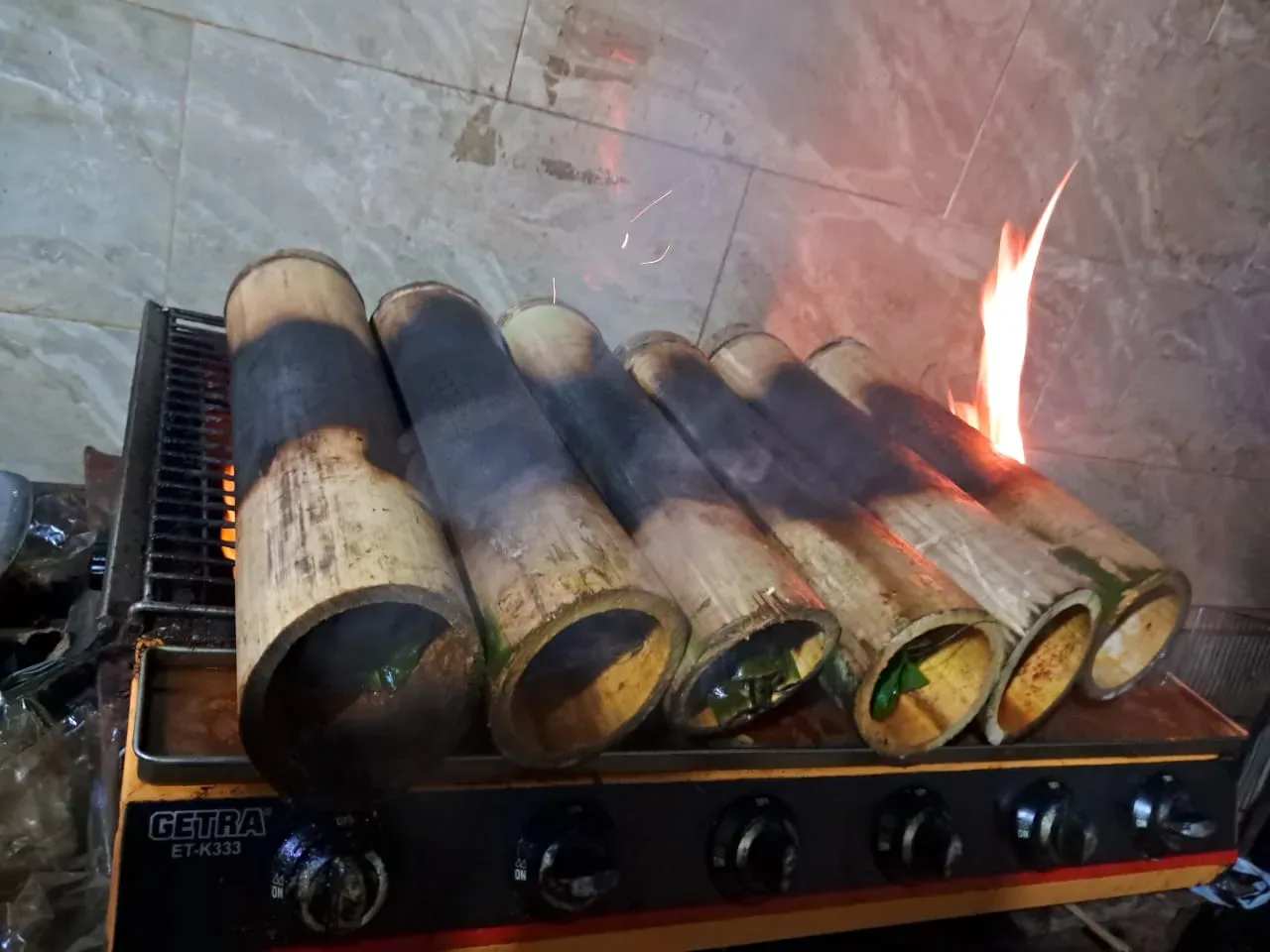 Ikan Patin dalam Bambu, menu Favorit RM Ikan Bakar Bumbu Haur Sentul Bogor.