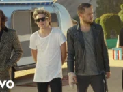 Lirik Lagu Steal My Girl - One Direction dan Terjemahan