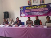 Abu Bakar Kades Margamulya, Sekdes Margamulya, para Muspika Kecamatan Mauk,Foto.(Istimewa)