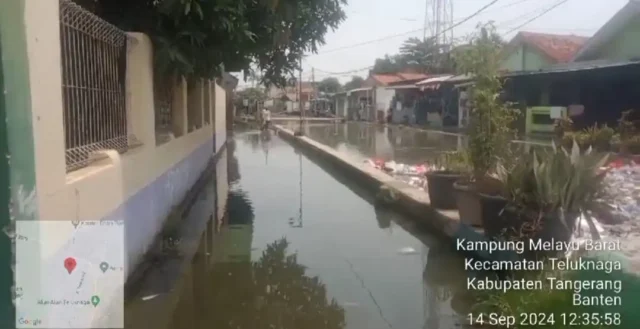 Sungai yang berbatasan antra desa Kampung Melayu barat dan desa pangkalan Kecamatan Teluknaga Kabupaten, Foto. (Istimewa)